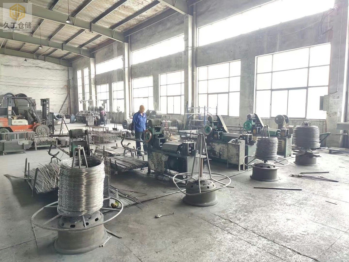 南京久工倉(cāng)儲(chǔ)設(shè)備公司設(shè)備公司介紹-工廠實(shí)拍展示-南京真正的廠家！歡迎考察！