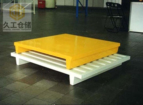 鋼制托盤相較于木托盤和塑料托盤，具備哪些優(yōu)點？久工倉儲設備