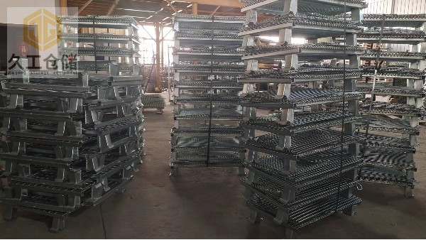 久工倉儲設(shè)備定制倉儲籠堆垛打包發(fā)貨前檢查，南京倉儲籠廠家-倉庫籠蝴蝶籠支持定制