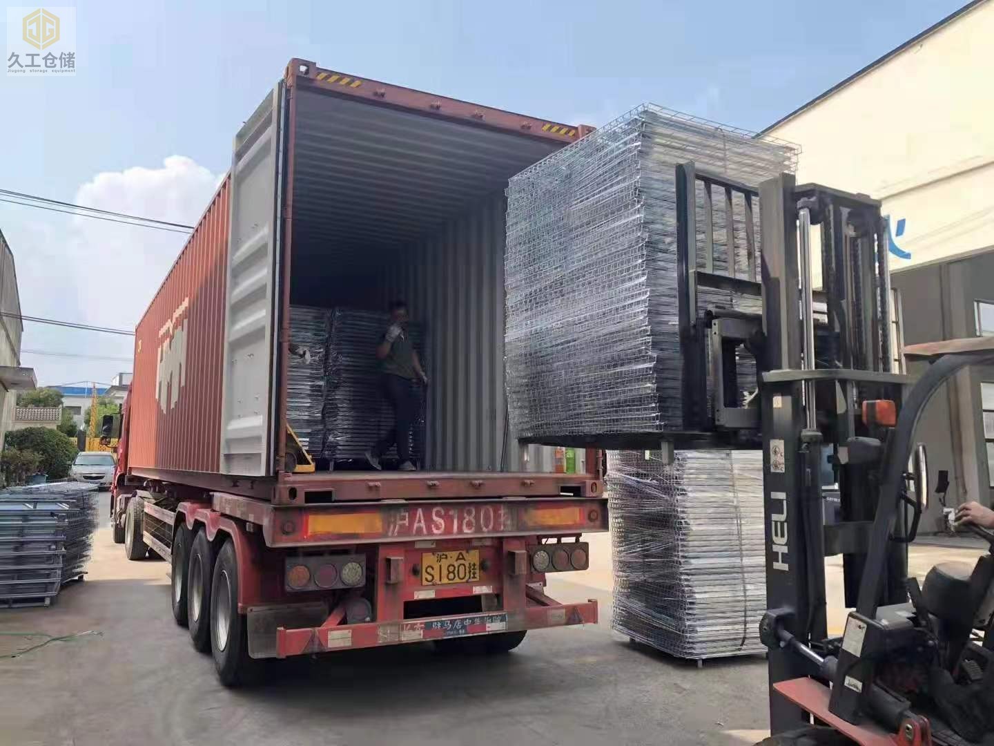 南京久工倉儲設(shè)備- 倉儲籠網(wǎng)層板發(fā)貨實拍圖（2）