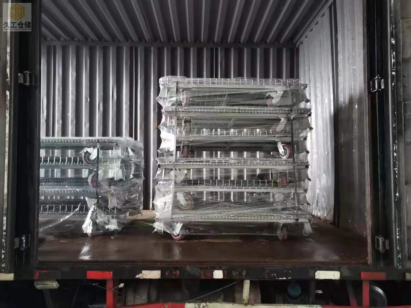 南京久工倉儲設(shè)備- 倉儲籠網(wǎng)層板發(fā)貨實拍圖（2）