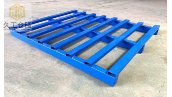 鐵托盤能運用到哪些行業(yè)區(qū)域?南京久工倉儲設(shè)備