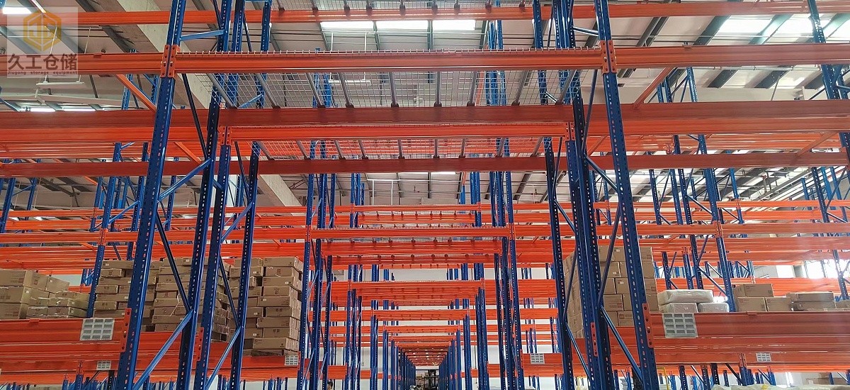 南京久工倉儲-貨架網層板現(xiàn)場實拍，南京鋼層網廠家，支持非標定制！