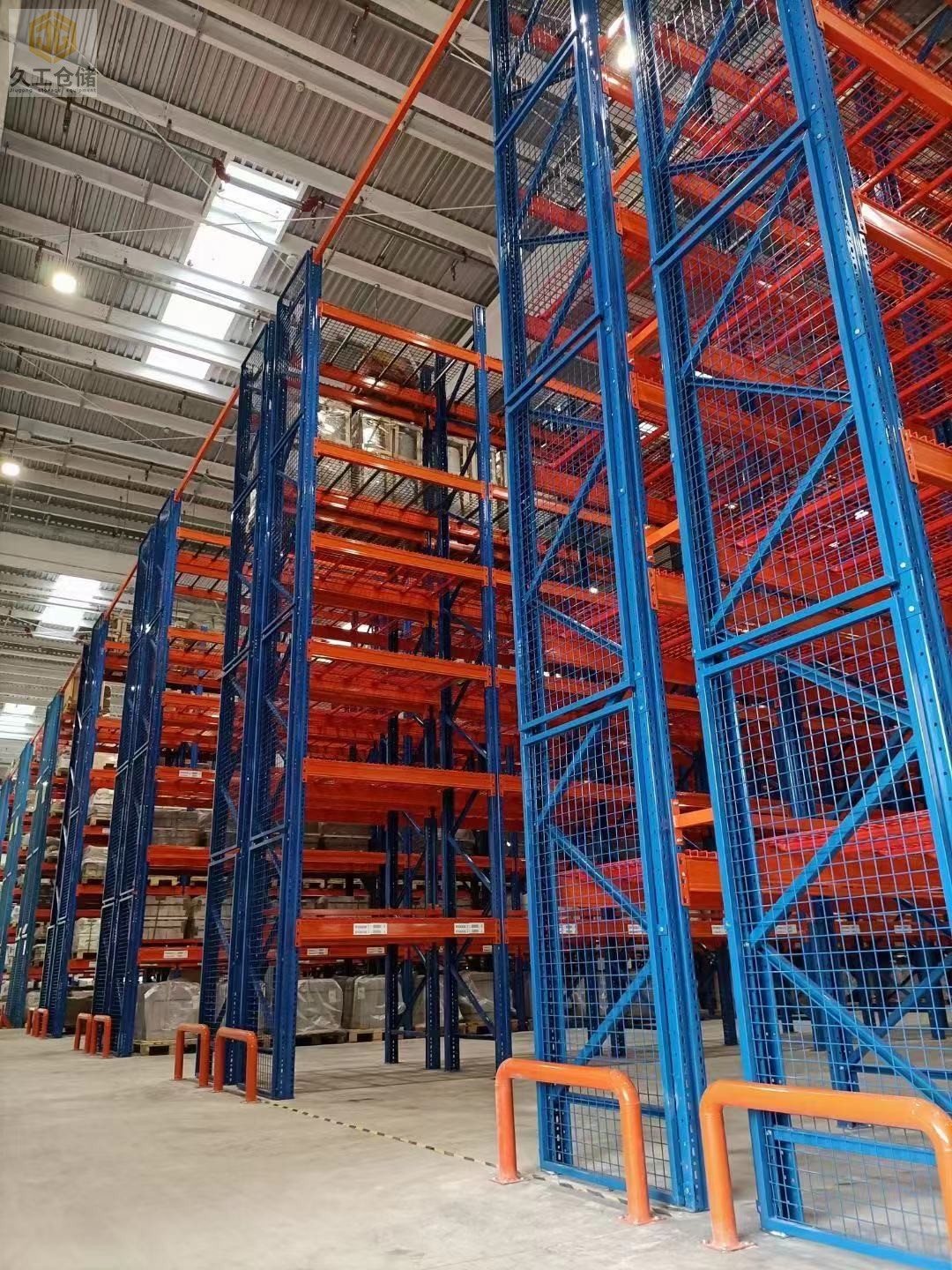 汽車行業(yè)倉(cāng)庫(kù)一般有哪些倉(cāng)儲(chǔ)設(shè)備？南京久工倉(cāng)儲(chǔ)為大家分析！希望能幫助到大家！