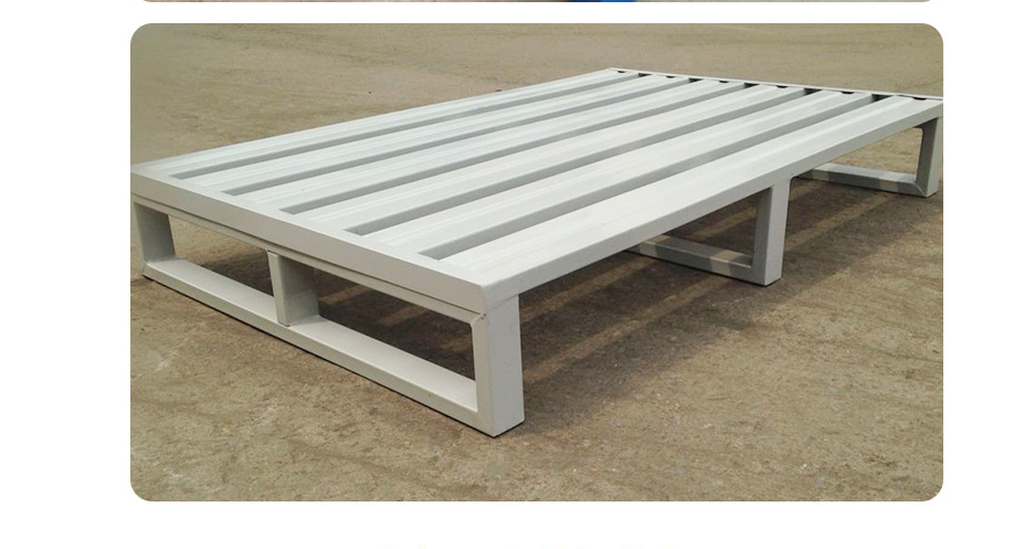 久工倉(cāng)儲(chǔ)設(shè)備鋼制托盤的優(yōu)點(diǎn)是什么？南京鐵托盤廠家來(lái)告訴您！