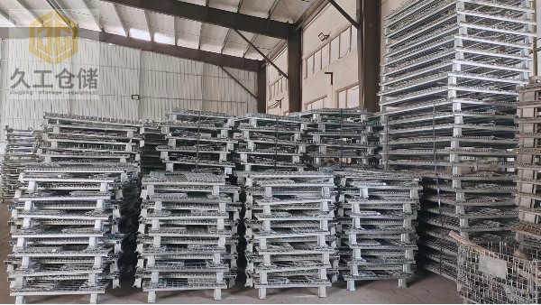 折疊式倉儲籠分類產(chǎn)品展示圖，倉儲籠倉庫籠車間擺放現(xiàn)場，南京久工倉儲設(shè)備