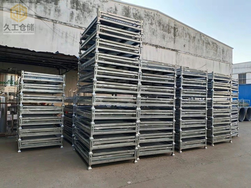 可折疊網(wǎng)箱與木箱有何區(qū)別？適合什么行業(yè)？如何周轉(zhuǎn)于倉(cāng)庫(kù)？久工倉(cāng)儲(chǔ)