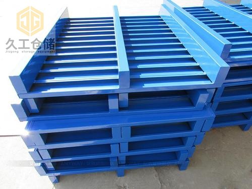 鋼制托盤的構(gòu)成有哪些？久工倉儲設(shè)備