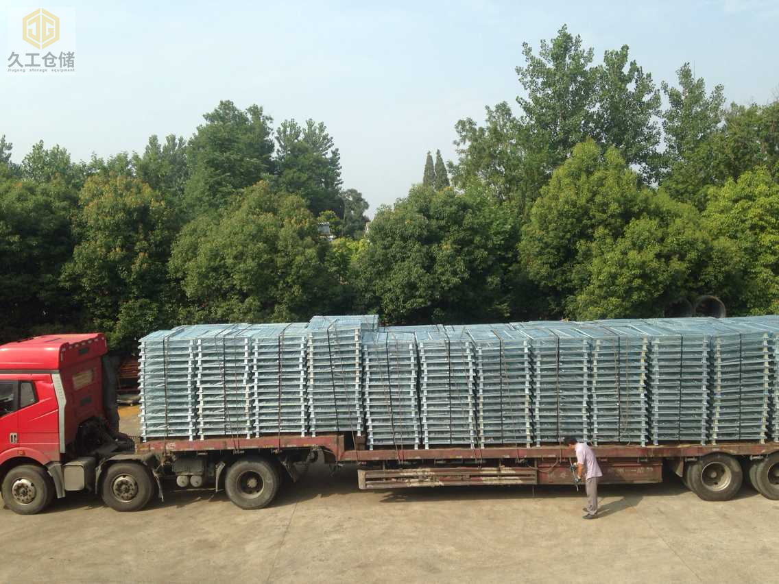 折疊式倉(cāng)儲(chǔ)籠車(chē)間擺放及發(fā)貨實(shí)拍，節(jié)省空間方便儲(chǔ)存，南京倉(cāng)儲(chǔ)籠廠家-久工倉(cāng)儲(chǔ)設(shè)備