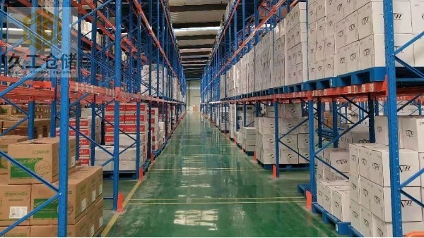 重型倉儲貨架的主要特點有哪些？南京貨架-久工倉儲設(shè)備