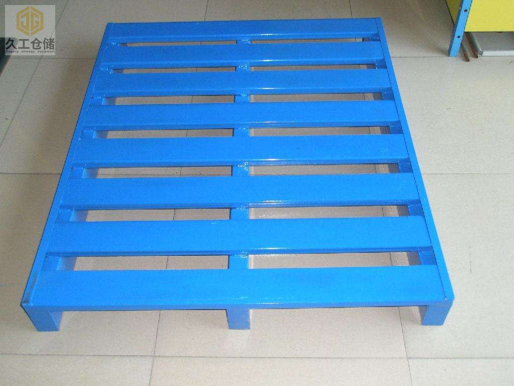 鋼制托盤怎么樣？應(yīng)要如何選擇？南京久工倉(cāng)儲(chǔ)設(shè)備
