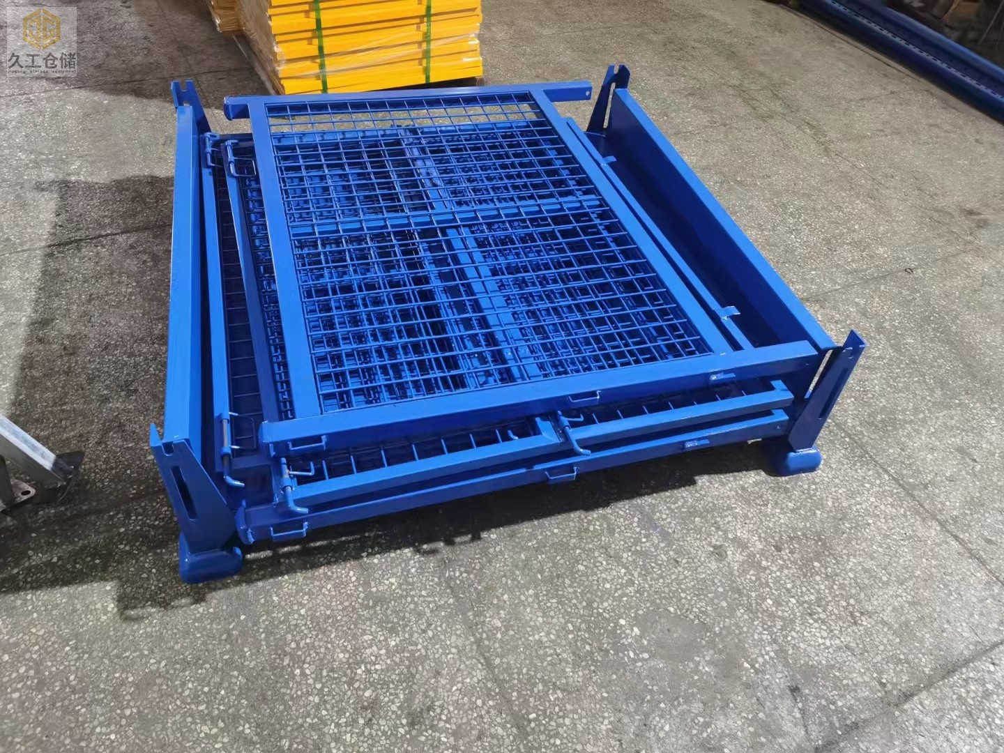 金屬周轉(zhuǎn)箱參數(shù)，鋼制料箱特點(diǎn)有哪些？久工倉儲(chǔ)設(shè)備