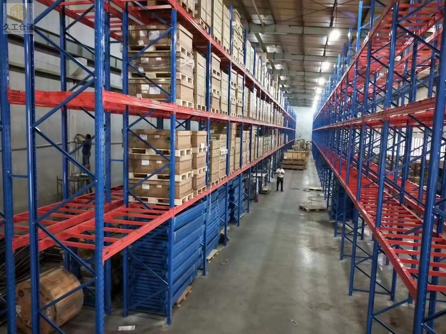 托盤貨架也稱橫梁式貨架，有什么特點？南京久工倉儲為大家分析，了解更多關注久工倉儲