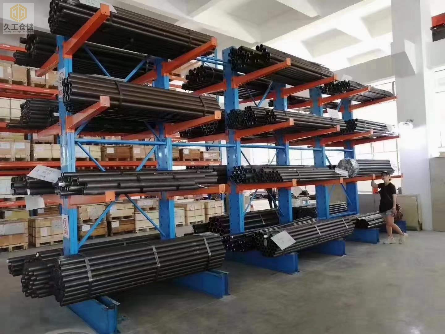 懸臂式貨架.重型貨架的特點是什么？南京貨架，久工倉儲設備