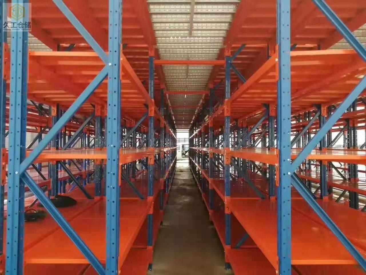 倉(cāng)儲(chǔ)貨架-重型貨架，橫梁式貨架特點(diǎn)有哪些？南京貨架，久工倉(cāng)儲(chǔ)設(shè)備