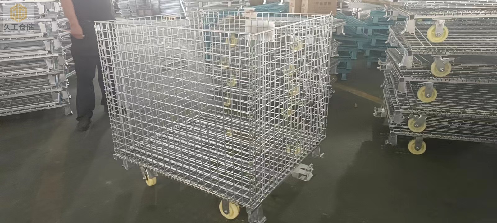 南京久工倉(cāng)儲(chǔ)-倉(cāng)儲(chǔ)籠/貨架網(wǎng)層板倉(cāng)庫(kù)實(shí)拍裝卸及打包現(xiàn)場(chǎng)-南京實(shí)體廠家