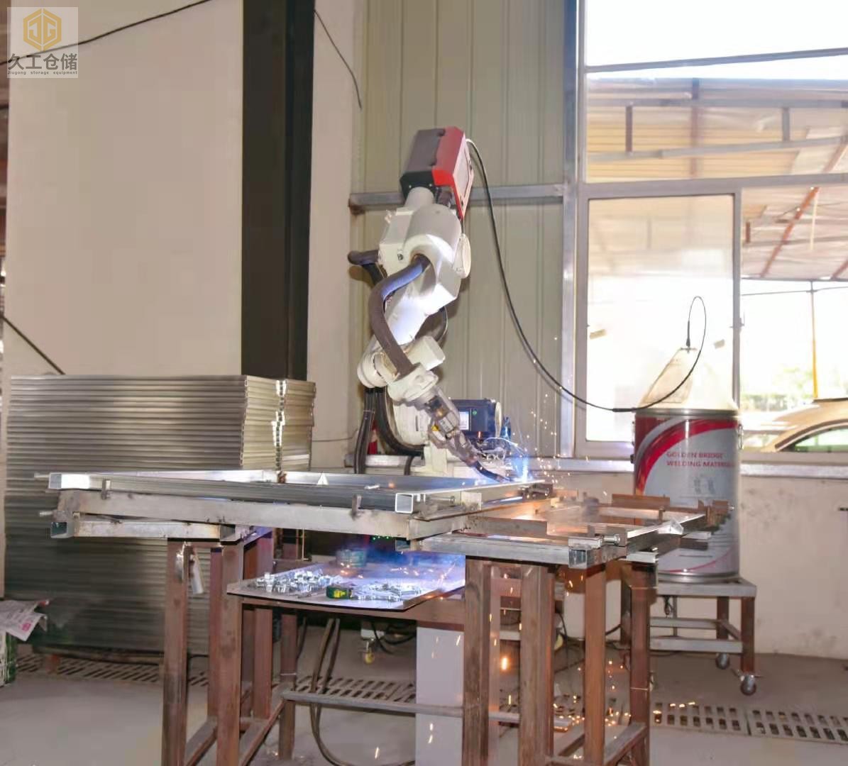 久工倉(cāng)儲(chǔ)籠-折疊式倉(cāng)儲(chǔ)籠的焊接工藝，南京久工倉(cāng)儲(chǔ)設(shè)備為大家分析！