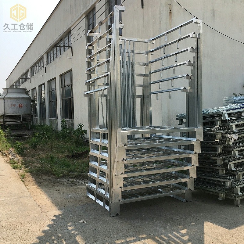 堆垛架巧固架的由托盤升級而來，它們有何存儲(chǔ)優(yōu)勢？ 久工倉儲(chǔ)設(shè)備