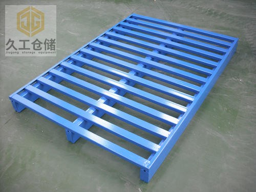 鋼制托盤主要應(yīng)用于哪些行業(yè)領(lǐng)域？南京鐵質(zhì)托盤廠家-久工倉儲設(shè)備