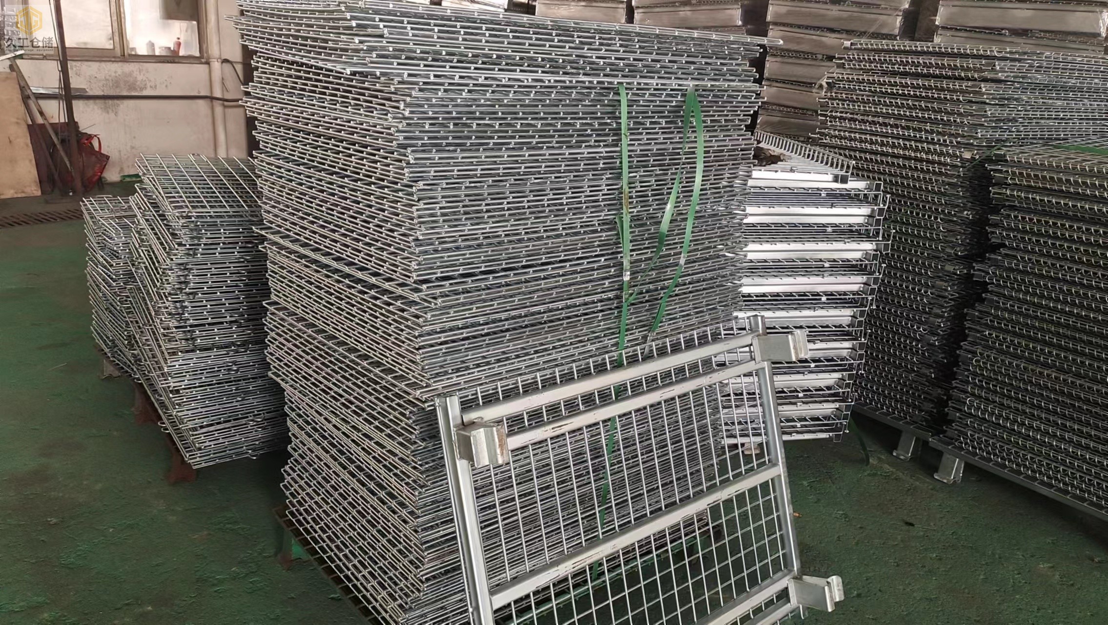 南京久工倉儲倉庫存實拍/倉儲籠、網(wǎng)層板、周轉(zhuǎn)箱、鋼托盤、巧固架、隔離網(wǎng)背網(wǎng)廠家，工廠直發(fā)！