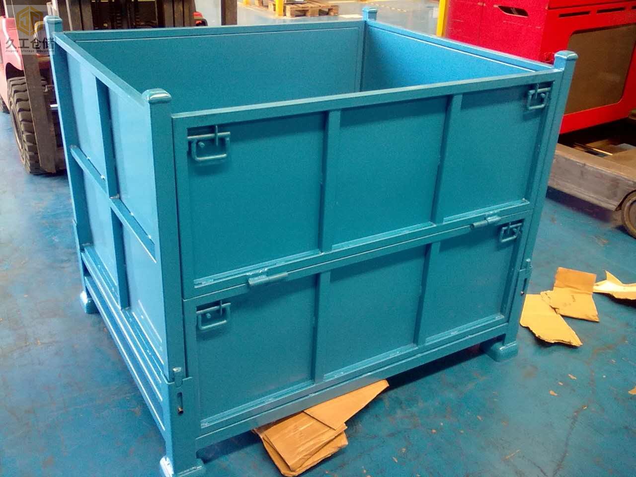 金屬周轉箱噴塑天藍色鐵皮箱，金屬箱展示圖，折疊存放便捷儲存，南京周轉箱廠家-久工倉儲設備