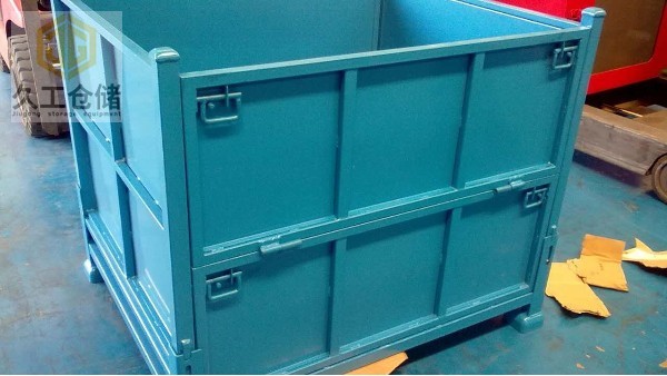 金屬周轉(zhuǎn)箱噴塑天藍(lán)色鐵皮箱，金屬箱展示圖，折疊存放便捷儲存，南京周轉(zhuǎn)箱廠家-久工倉儲設(shè)備