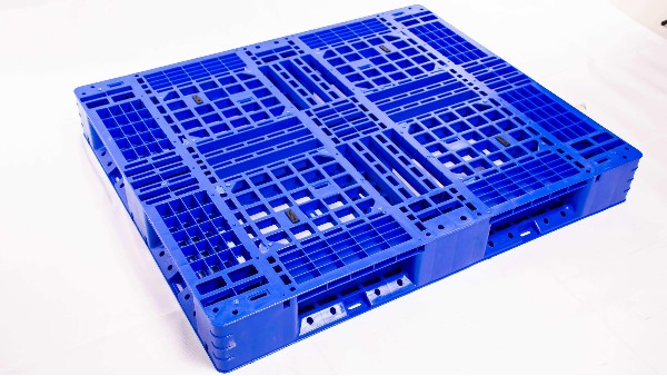 塑料托盤的制成材料是什么？