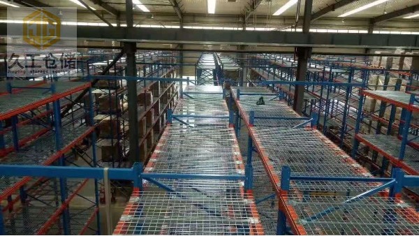 干貨！層板貨架的優(yōu)點和特點，貨架網層板。久工倉儲設備