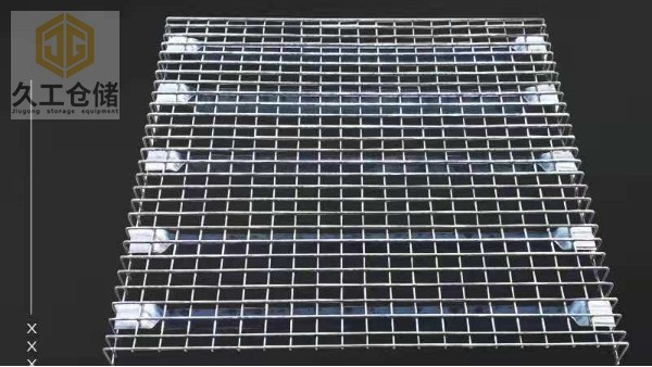 重型倉庫貨架能使用網(wǎng)層板，網(wǎng)格層壓板嗎？久工倉儲-久久帶領(lǐng)大家一起來了解下.